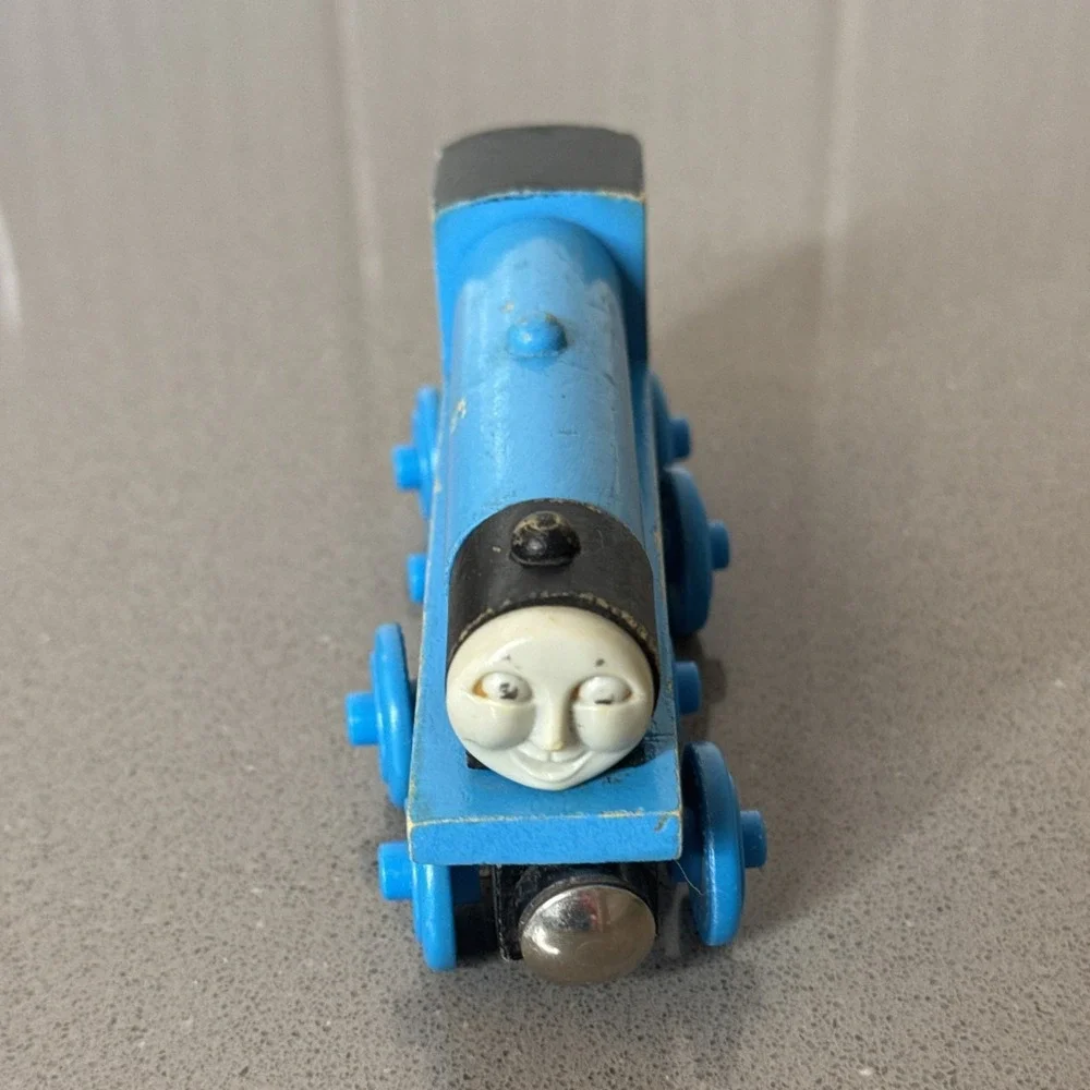 Vintage 1997 GORDON Thomas and Friends Train Wooden Railway Tank Engine Car FC
